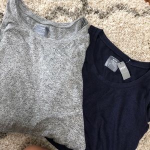 BUNDLE. One gray and one navy sweater!